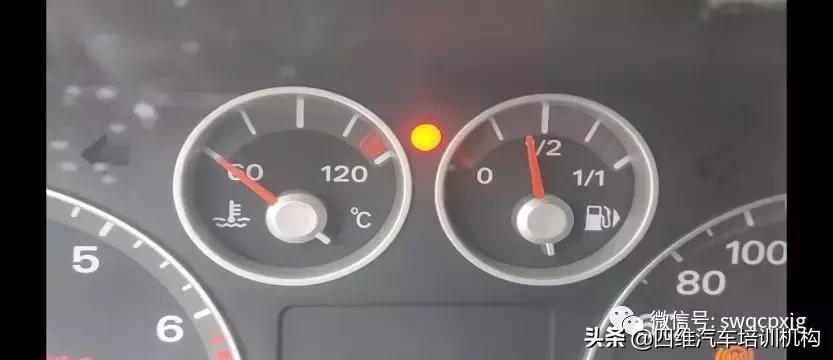 福特福克斯事故后打不着火,经典福特福克斯两厢打不了火