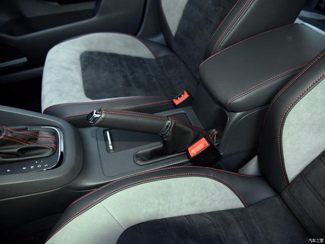 车主花15万买的速腾,小伙花了13万买了辆新速腾