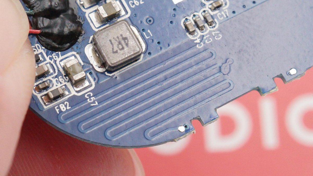 无线k歌小方盒拆解,家用ktv蓝牙音响拆解