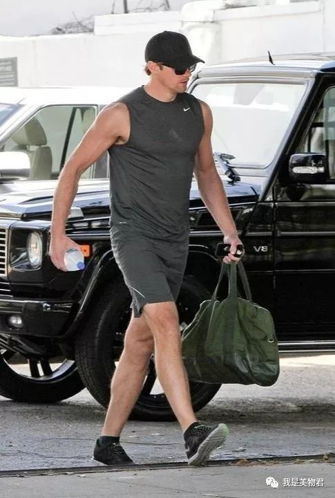 型男健身服,健身新手入门必备装备男