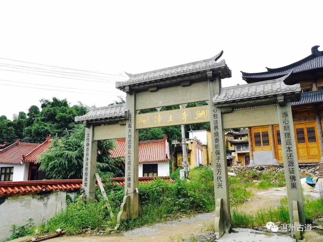 平阳鸣山古村落图片,千年古村平阳县鸣山村古城夜景