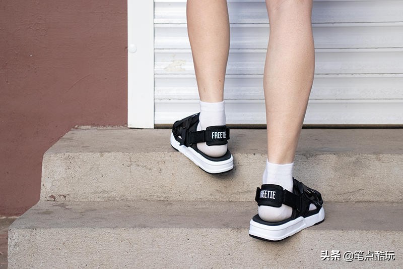 好穿又好搭柔软舒适防滑的凉鞋,凉拖两穿的凉鞋