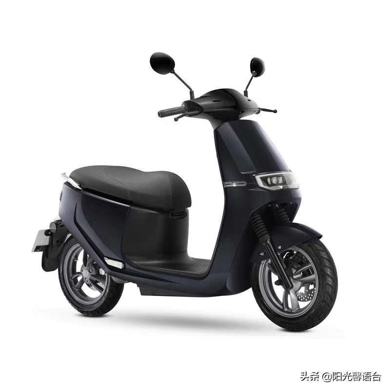 1w买电摩还是油摩,酷奇油摩好还是电摩好