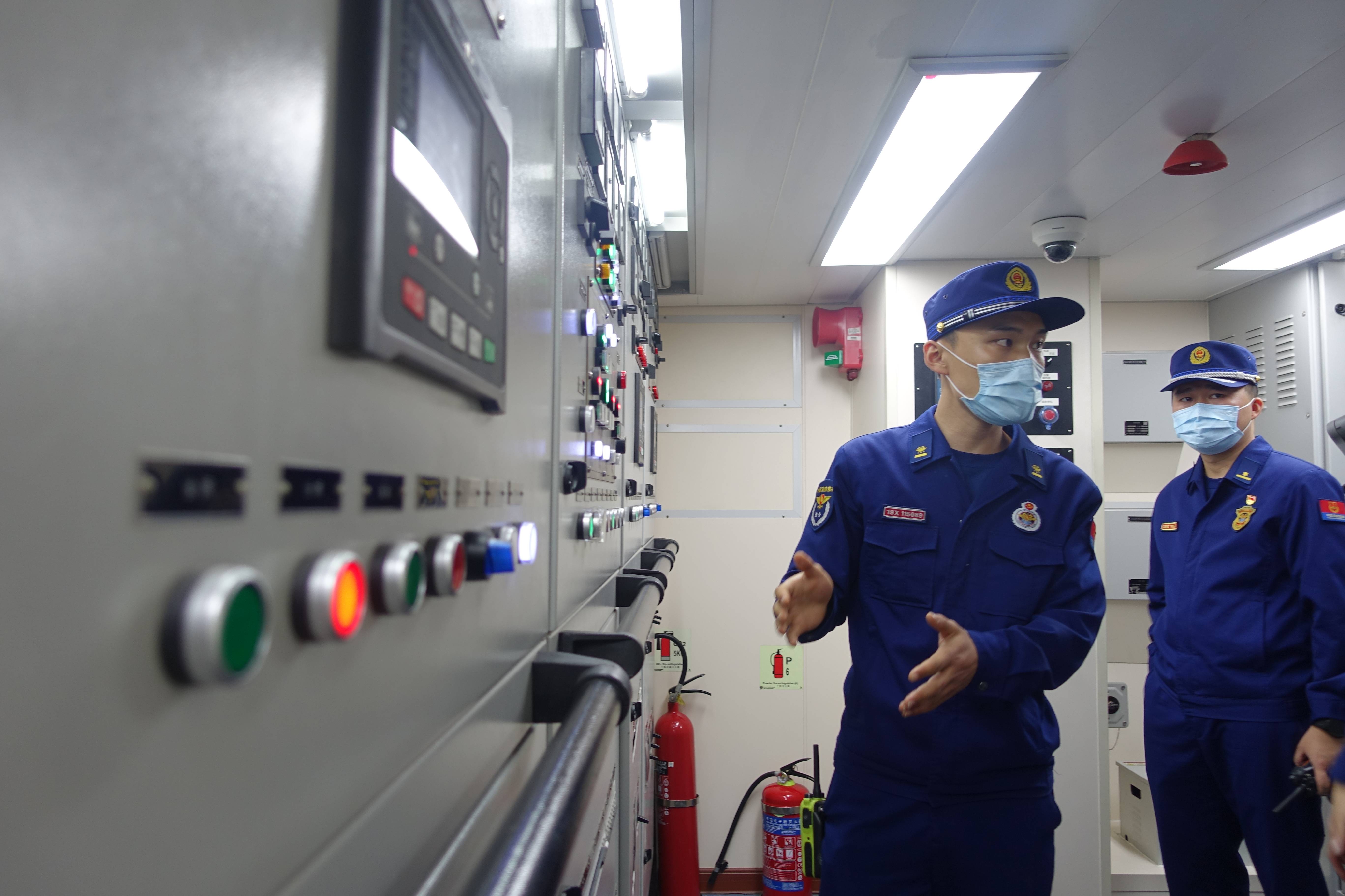 有一个消防蓝朋友是怎样的体验,给你一天时间