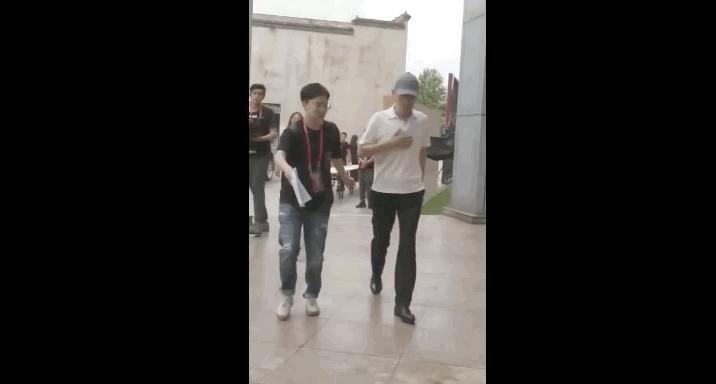 两只老虎乔杉葛优结局,葛优乔杉两只老虎视频