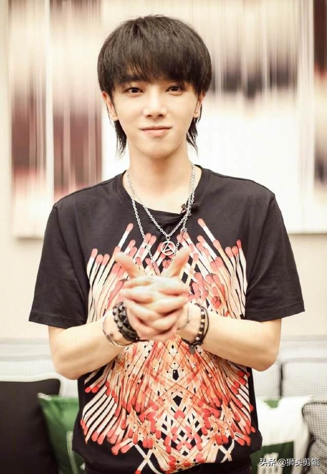 华晨宇出道时整过容吗,华晨宇从8岁到28岁的颜值变化