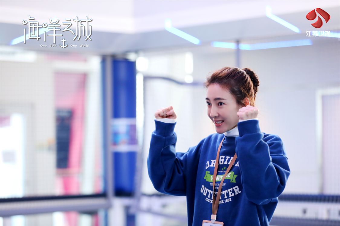 王丽坤上演清新呆萌温暖阳光,王丽坤演戏过程