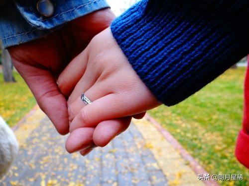 坚持10分钟，不要爆发。只说我也是。你也是。平息我们的矛盾