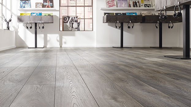 瑞士卢森地板和圣象哪个好,瑞士地板品牌卢森价格