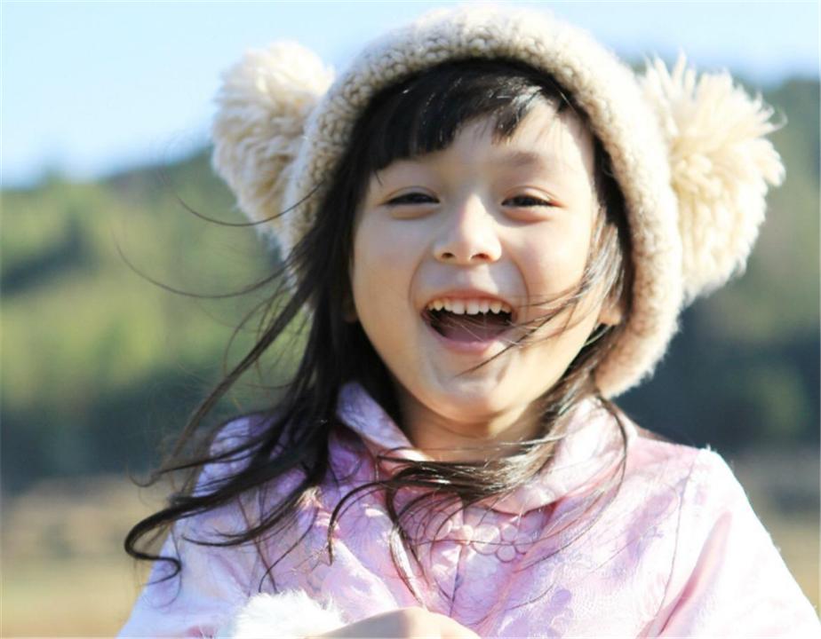 为什么小芈月被禁止整容,2岁出道年入百万的小芈月