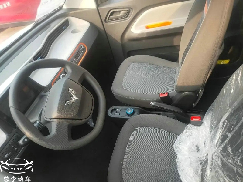 五菱宏光mini马卡龙的缺点,五菱宏光mini是油车还是电车