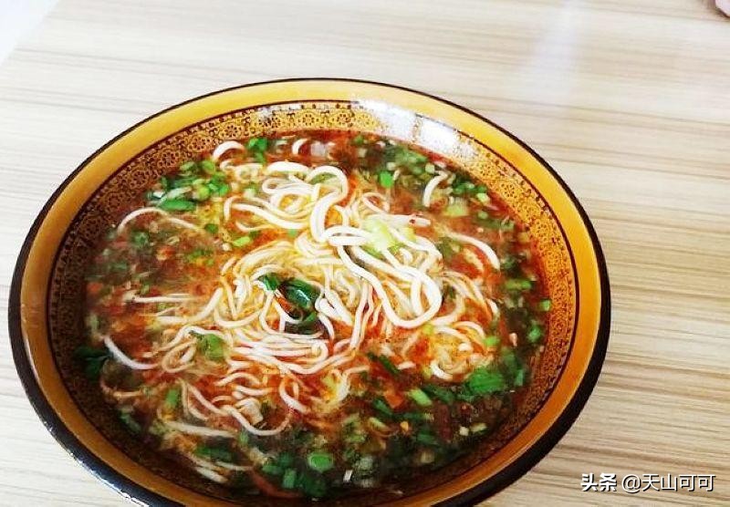 *疆新**消费水平怎么样？吃顿家常餐要多少钱？当地人却这么说