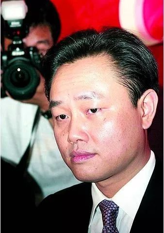 跌落神坛的十大首富,十大首富全集