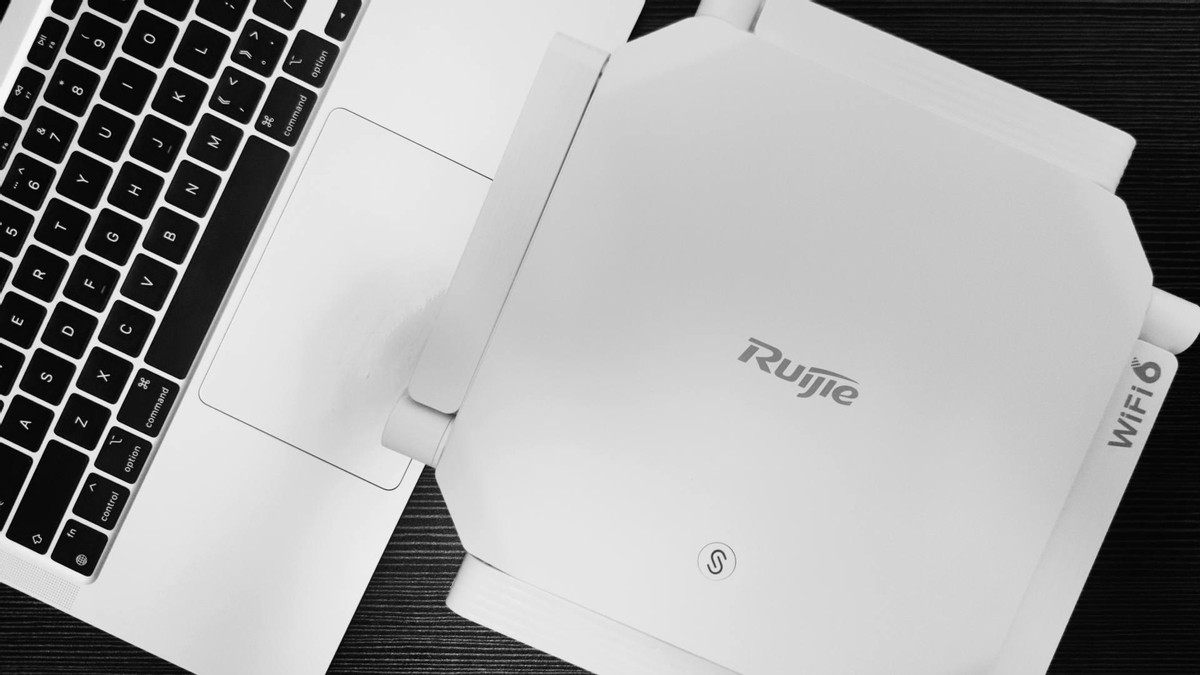 8天线8条流+WiFi6，3200M年度“穿墙王”碾压贴牌手机厂