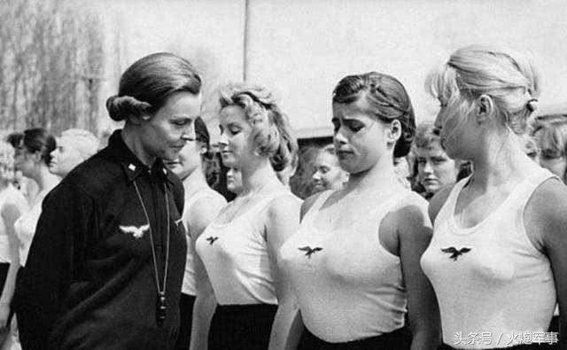 纳粹女魔头女囚,纳粹女魔头杀女囚