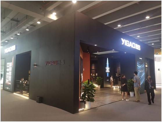 装甲门火爆广州建博会，透露出了什么风向？