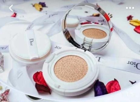 迪奥哪款气垫比较好,混油皮适合迪奥气垫还是ysl气垫