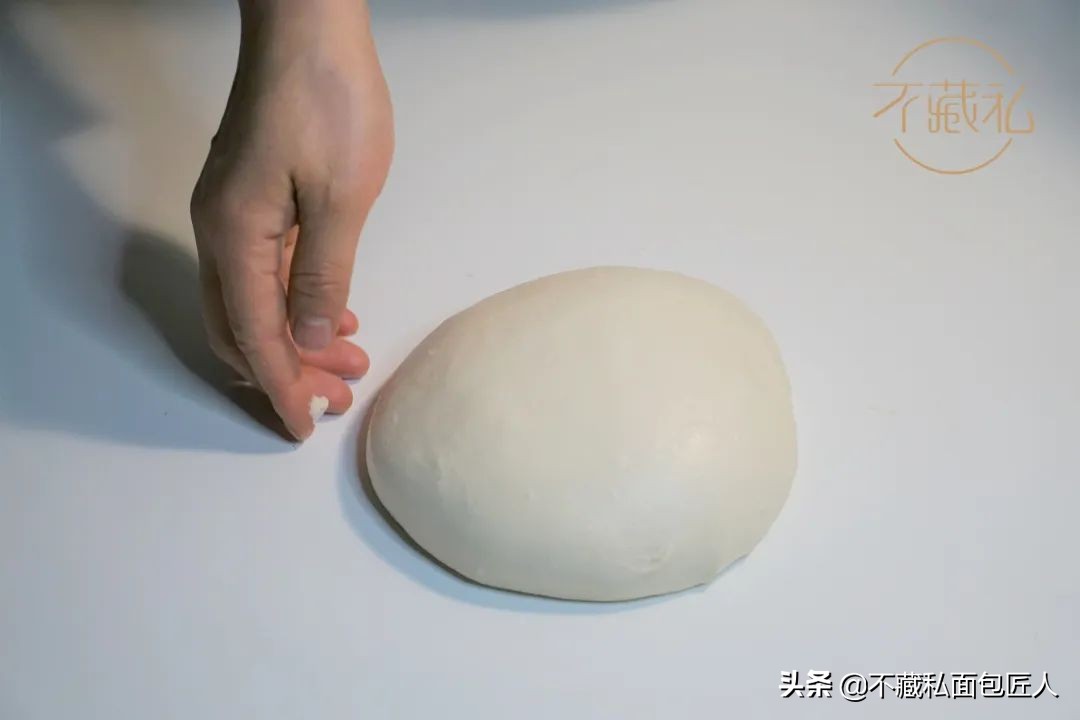 臂力堪忧，又没有揉面神器，那你一定要学这个手揉面团秘笈