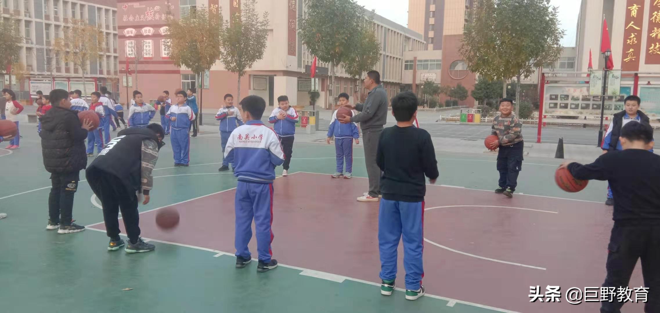 巨野县永丰办南关小学元旦联欢会,巨野县永丰街道办事处南关小学