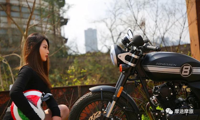 万元级复古新车，宗申WEEK8新潮版和太子摩托发布