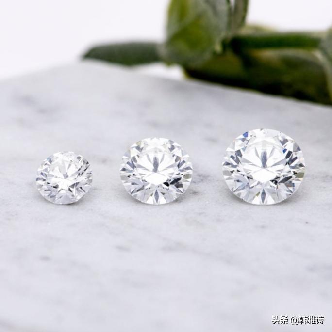 HEARTSONFIRE遇上婚纱天后HayleyPaige,让传统婚戒更浪漫时髦