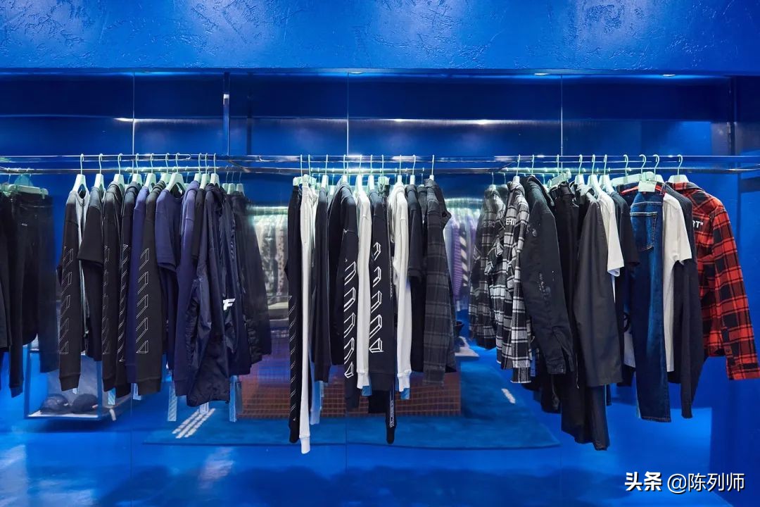 offwhite风格,白色品牌陈列搭配