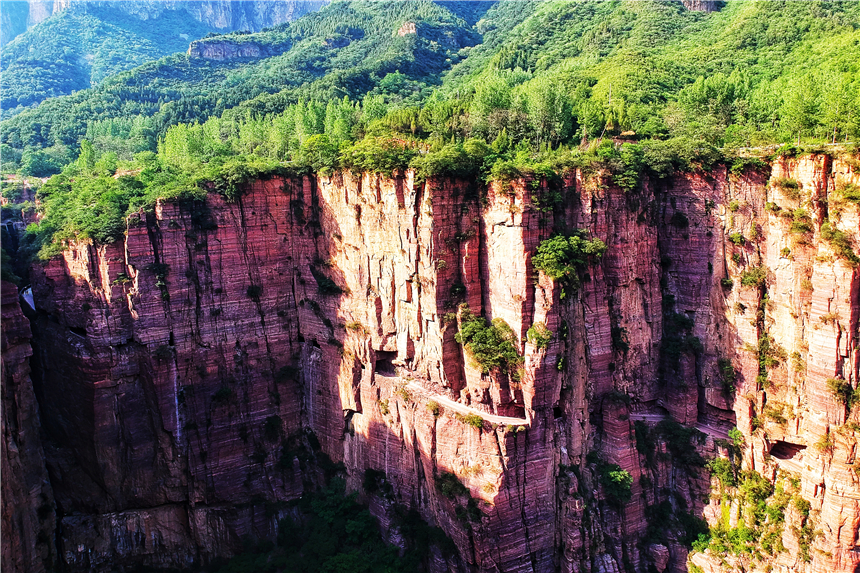 太行山古村落全景图,太行山古老村落