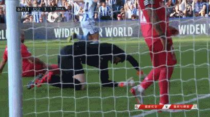 齐达内怒踢德贾明哈,齐达内却用真正玄学带皇马三连冠