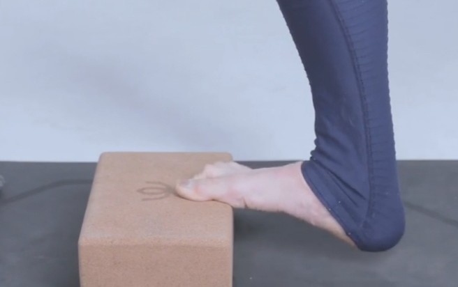 如何14天练出完美小腿,怎么练成小腿细长