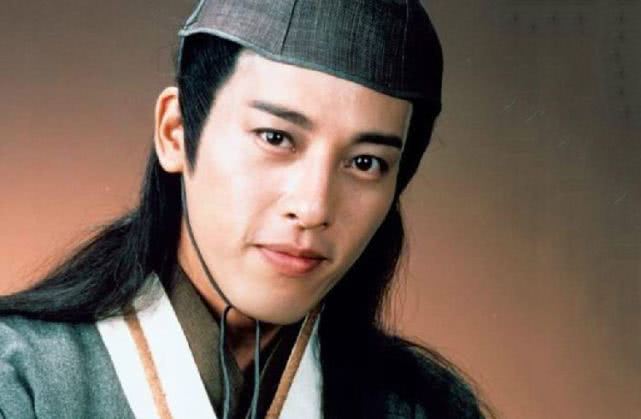 独孤剑和玄铁剑哪个厉害,玄铁剑和倚天剑屠龙刀