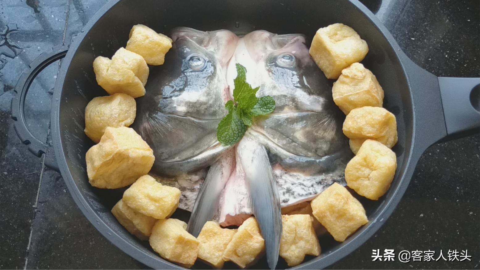 油豆腐加1个鱼头,油豆腐鱼头的正宗做法