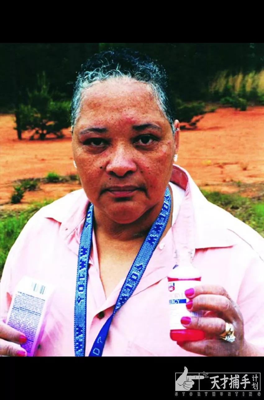 女儿发现离世20年的母亲没死，还被拿去做了杂交实验