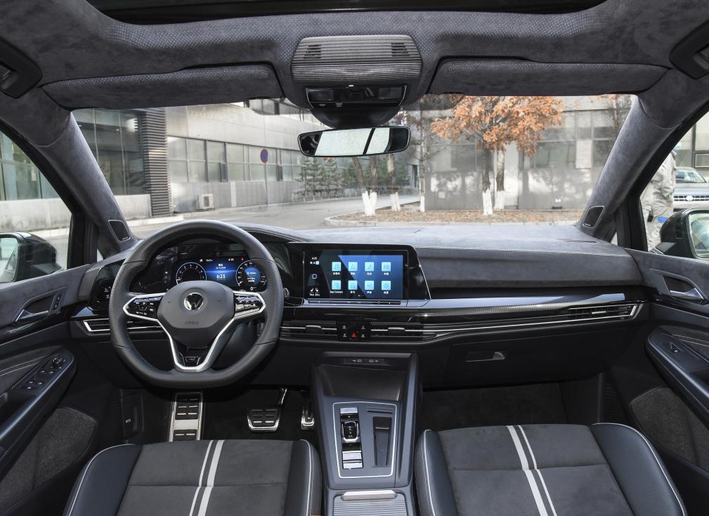 高尔夫进口1.4t双涡轮动力提升,大众高尔夫自吸耐用吗