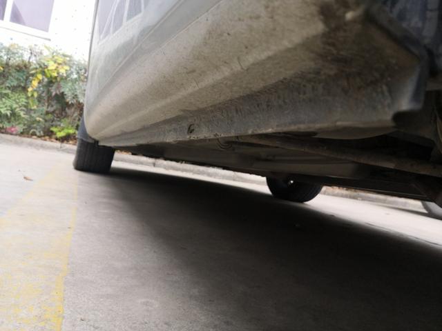 标致307两厢自动1.6驾驶感受,307原地烧胎