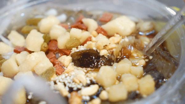 这条酒吧一条街知道的人都不年轻了！