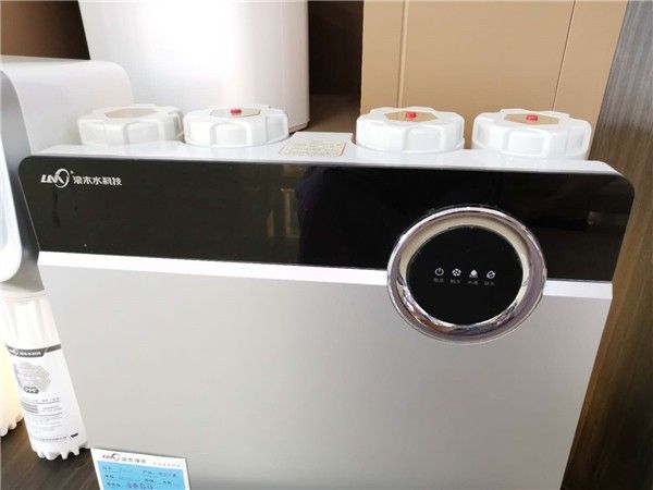 3000左右的净水机和管线机,3000以下台式净水机