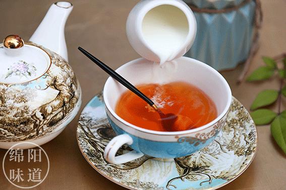 绵阳耗资千万三层独栋KTV里面,藏了一家下午茶!