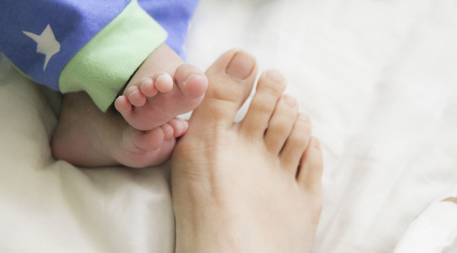 孩子老说屁屁难受,孩子老说屁股痒是不是长蛔虫