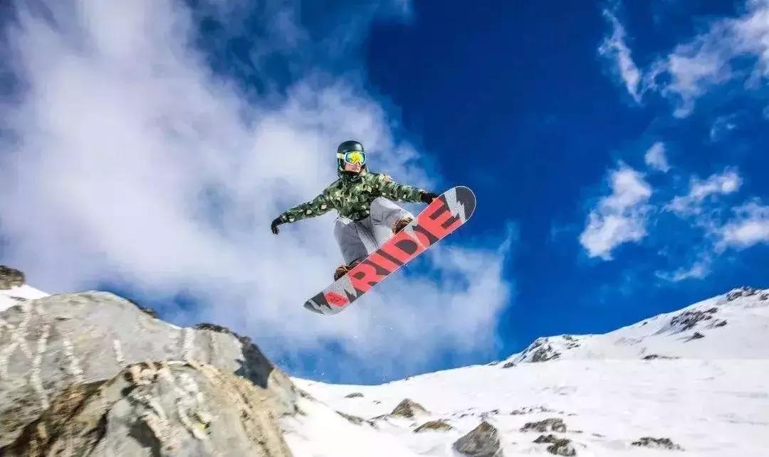 有着绝美迷人的“容颜”，却充满让*欲人**罢不能的速度野性与激情