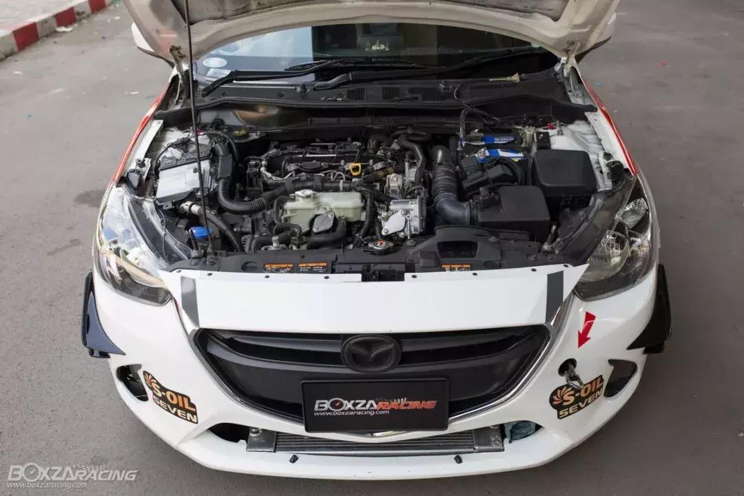 马自达2改装阿尔派车机音响,马自达2.0改装案例