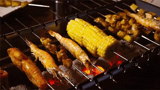 吃烧烤不能戴隐形眼镜,吃烧烤不能戴隐形眼镜吗