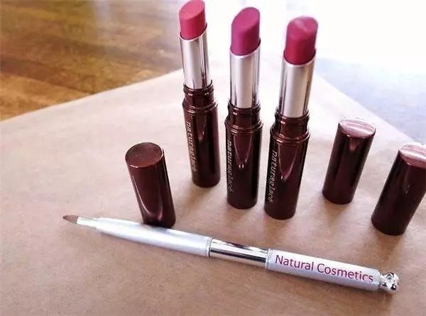 孕妇可以用什么护肤品和面膜,孕妇可以用什么护肤品显脸白