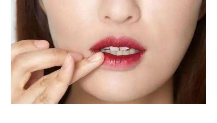 dhc橄榄护唇膏1.5g*2支润唇保湿滋润,dhc润唇口红