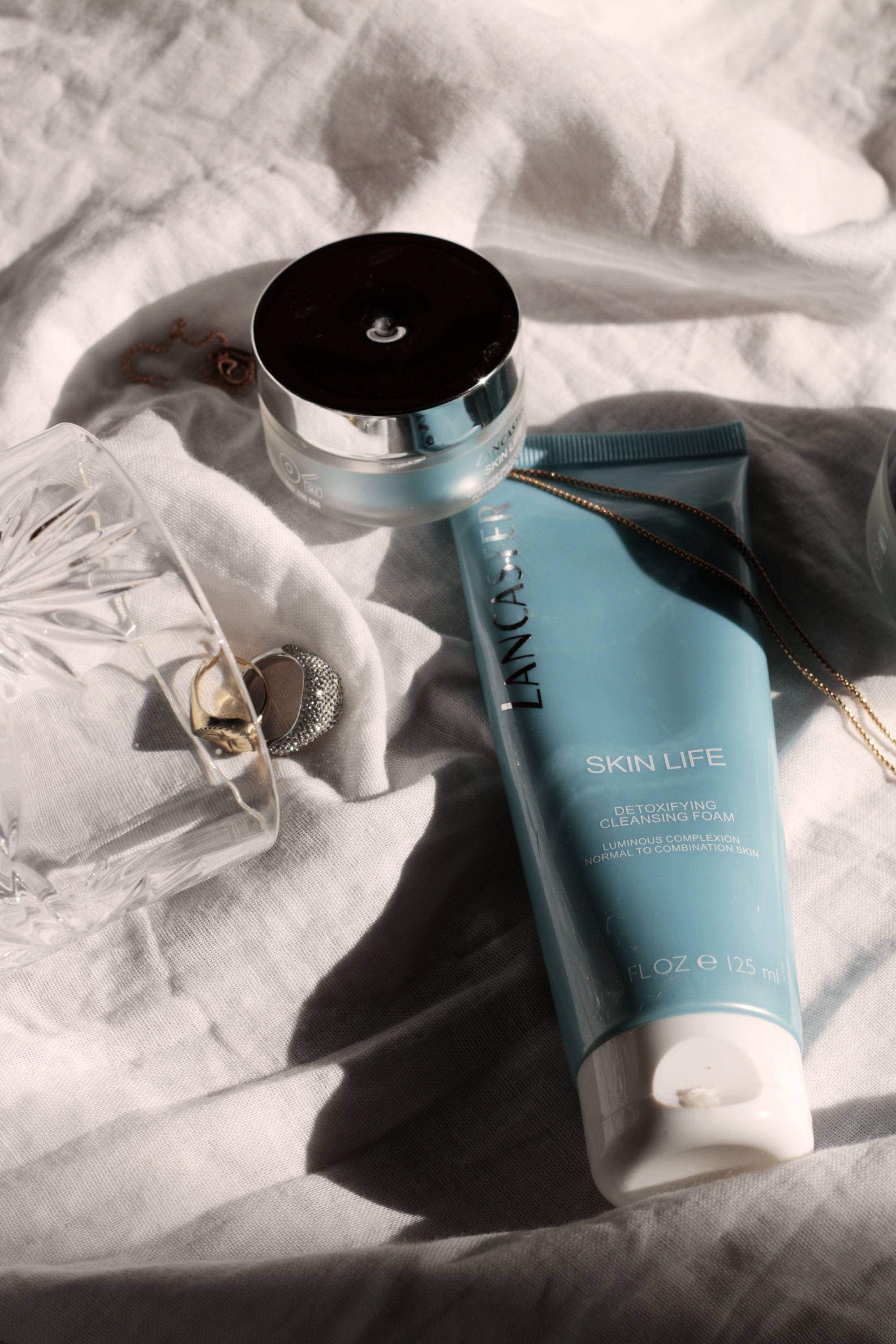 让你的肌肤越来越细腻光滑,让肌肤真正的细腻亮白