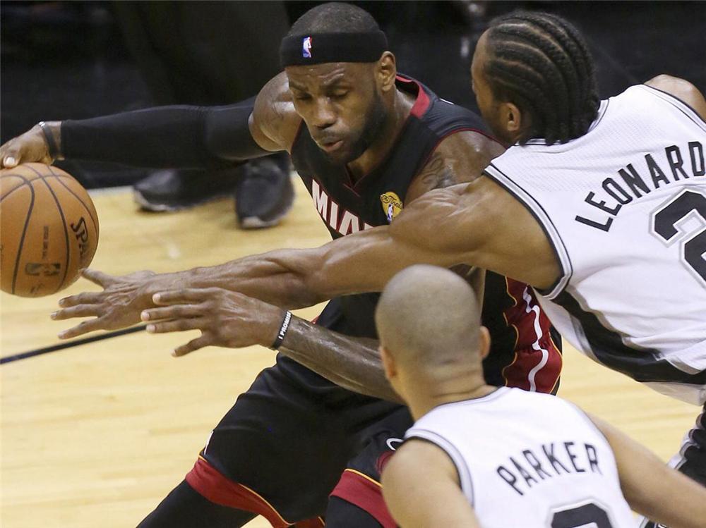 康利五大绝杀关键球,康利发挥出色拿下28分