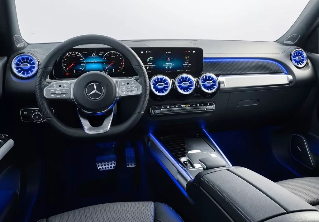 最强的4座奔驰 (四座最好的奔驰)