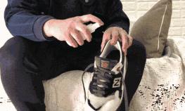 脱鞋不可怕，谁臭谁尴尬！臭脚丫的克星，喷一喷，脚臭无影无踪