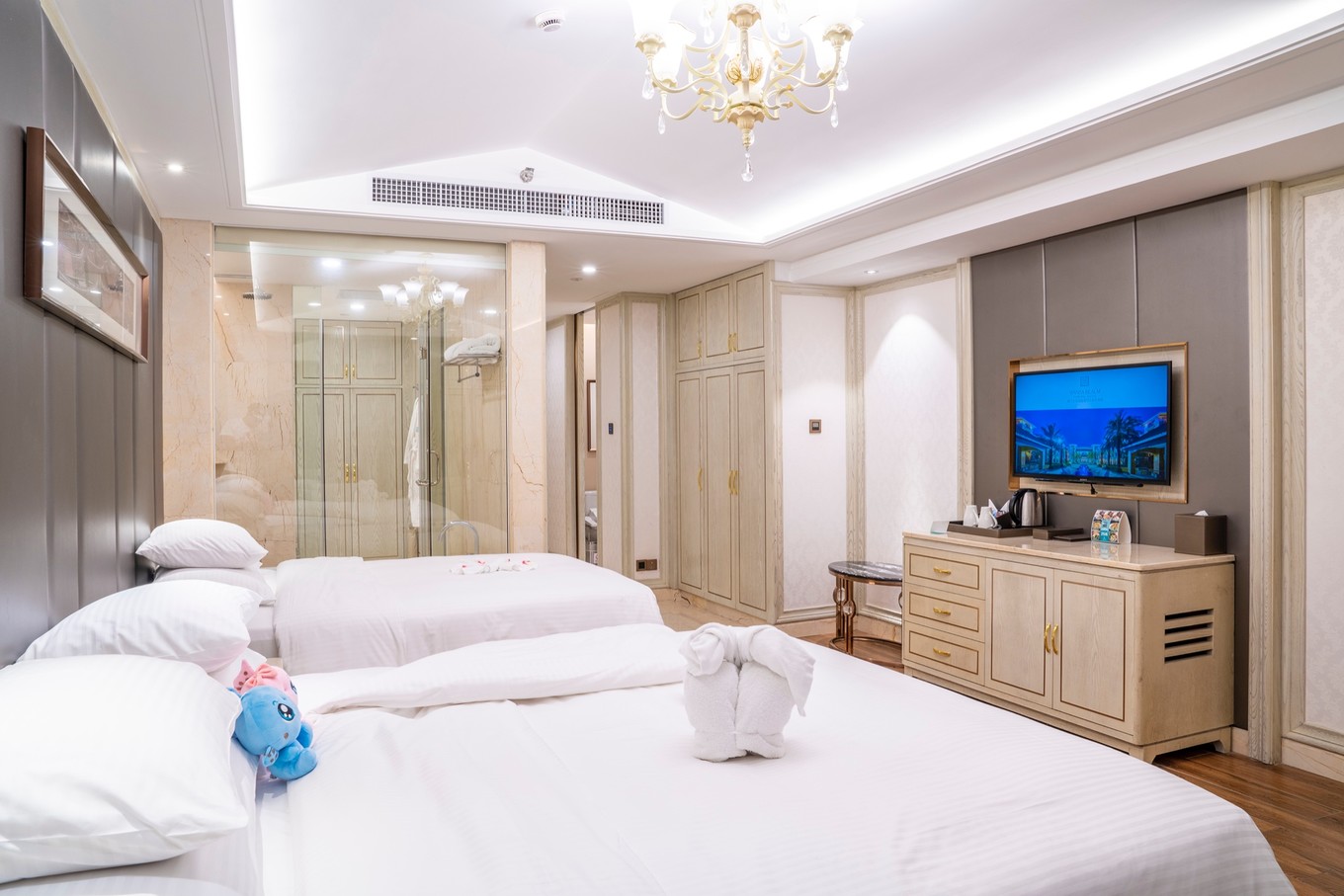 厦门首家万达品牌酒店，坐拥无敌海景，也是集美区第一家五星酒店