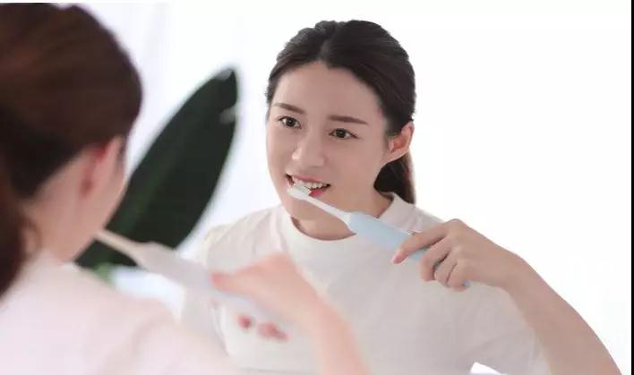 电视纪录片曝光大牌成本，仅为售价1%