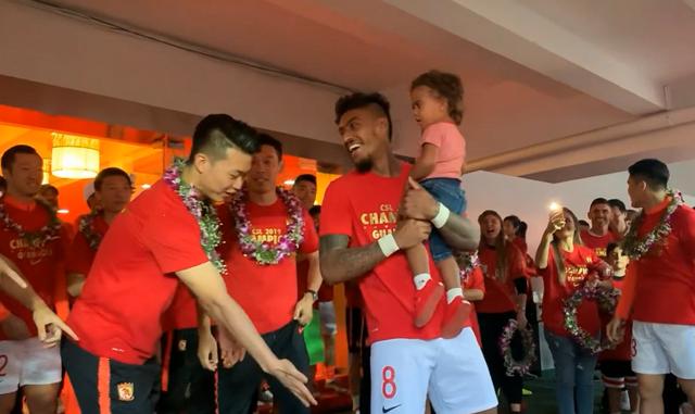 恒大足球夺冠震撼现场,恒大亚冠韦世豪